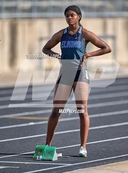 Thumbnail 2 in UIL 6A Track & Field Area 21&22 (200M) photogallery.