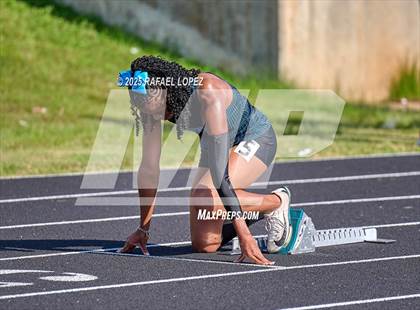 Thumbnail 2 in UIL 6A Track & Field Area 21&22 (200M) photogallery.