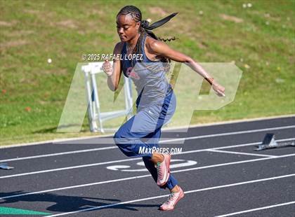 Thumbnail 1 in UIL 6A Track & Field Area 21&22 (200M) photogallery.