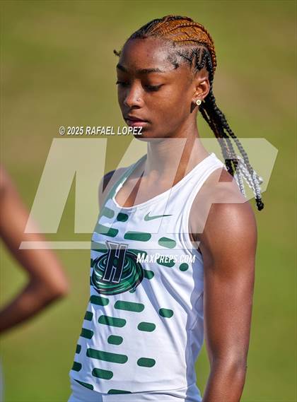 Thumbnail 3 in UIL 6A Track & Field Area 21&22 (200M) photogallery.