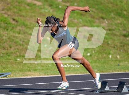 Thumbnail 2 in UIL 6A Track & Field Area 21&22 (200M) photogallery.