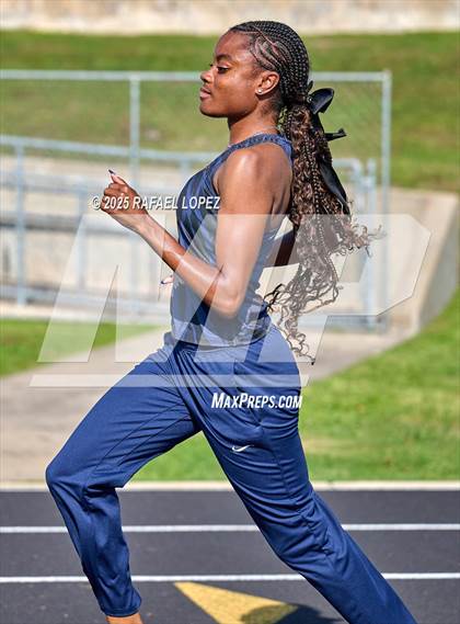 Thumbnail 2 in UIL 6A Track & Field Area 21&22 (200M) photogallery.