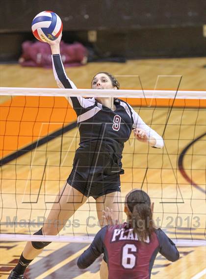 Thumbnail 2 in Plano vs. Round Rock (UIL 5A Region 2 Semifinal Playoff) photogallery.