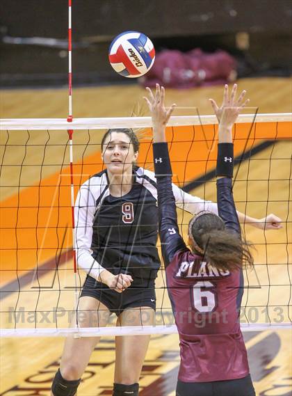 Thumbnail 3 in Plano vs. Round Rock (UIL 5A Region 2 Semifinal Playoff) photogallery.