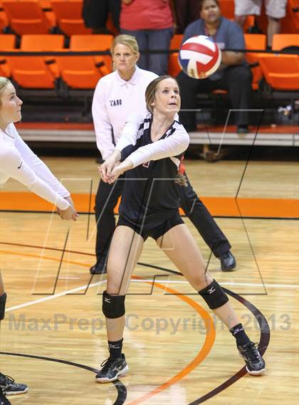 Thumbnail 1 in Plano vs. Round Rock (UIL 5A Region 2 Semifinal Playoff) photogallery.