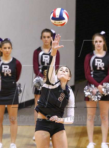Thumbnail 1 in Plano vs. Round Rock (UIL 5A Region 2 Semifinal Playoff) photogallery.