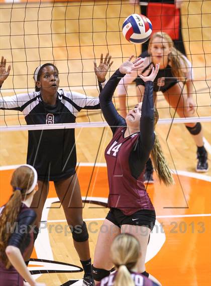 Thumbnail 3 in Plano vs. Round Rock (UIL 5A Region 2 Semifinal Playoff) photogallery.