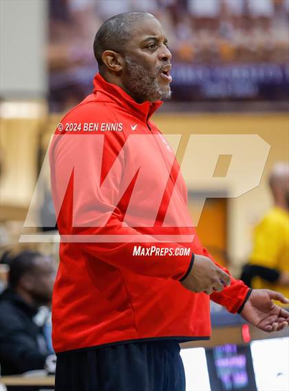 Thumbnail 1 in Clarke Central vs. Marietta (Lemon Street Classic) photogallery.