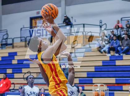 Thumbnail 3 in Clarke Central vs. Marietta (Lemon Street Classic) photogallery.