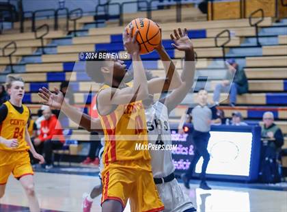 Thumbnail 2 in Clarke Central vs. Marietta (Lemon Street Classic) photogallery.