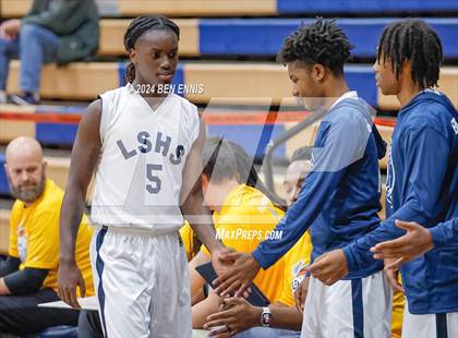 Thumbnail 2 in Clarke Central vs. Marietta (Lemon Street Classic) photogallery.