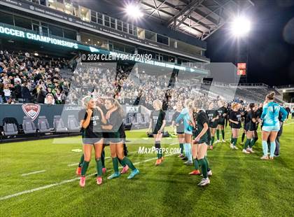 Thumbnail 2 in Rock Canyon vs Mountain Vista (CHSAA 5A Championship) photogallery.