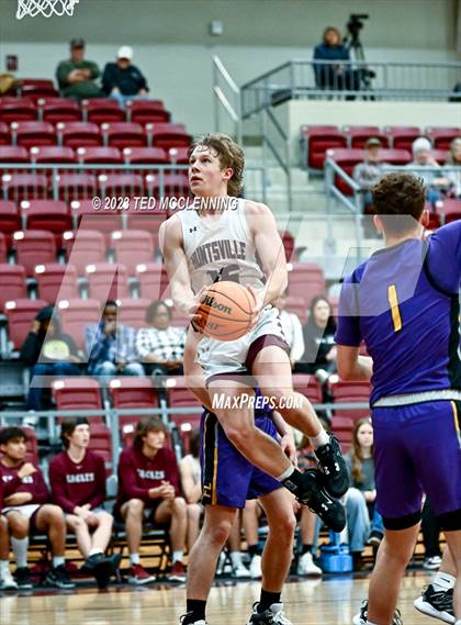 Thumbnail 1 in Fountain Lake vs Huntsville (AAA 4A-North Regional first round) photogallery.