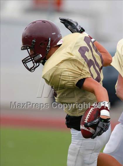 Thumbnail 1 in JV: Hoover @ Point Loma photogallery.
