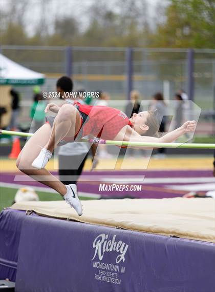 Thumbnail 3 in 2024 New Haven Relays  photogallery.