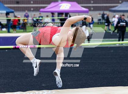 Thumbnail 2 in 2024 New Haven Relays  photogallery.