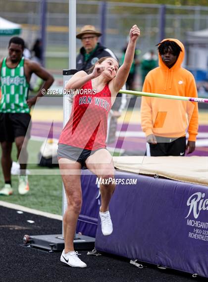 Thumbnail 3 in 2024 New Haven Relays  photogallery.