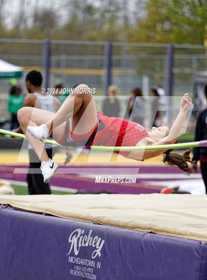 Thumbnail 1 in 2024 New Haven Relays  photogallery.