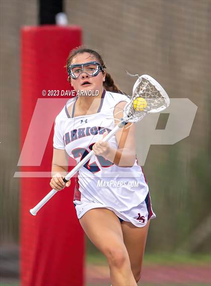 Thumbnail 2 in Reading Memorial vs. Lincoln-Sudbury (MIAA Division 1 Semifinal) photogallery.