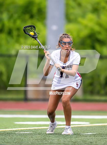Thumbnail 3 in Reading Memorial vs. Lincoln-Sudbury (MIAA Division 1 Semifinal) photogallery.