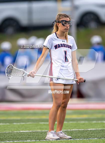 Thumbnail 3 in Reading Memorial vs. Lincoln-Sudbury (MIAA Division 1 Semifinal) photogallery.