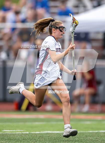 Thumbnail 1 in Reading Memorial vs. Lincoln-Sudbury (MIAA Division 1 Semifinal) photogallery.