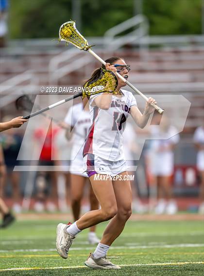 Thumbnail 2 in Reading Memorial vs. Lincoln-Sudbury (MIAA Division 1 Semifinal) photogallery.