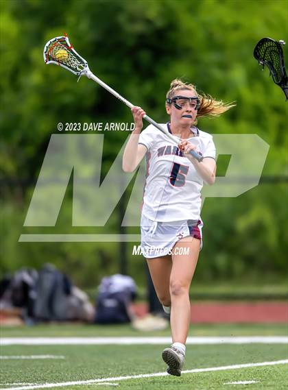 Thumbnail 1 in Reading Memorial vs. Lincoln-Sudbury (MIAA Division 1 Semifinal) photogallery.