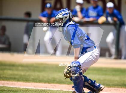 Thumbnail 2 in El Camino Real vs. Newbury Park photogallery.