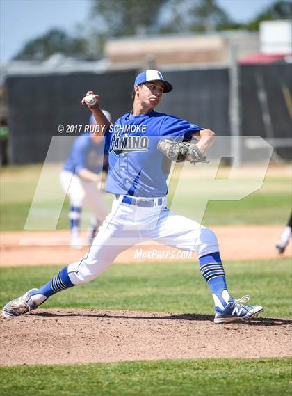 Thumbnail 3 in El Camino Real vs. Newbury Park photogallery.