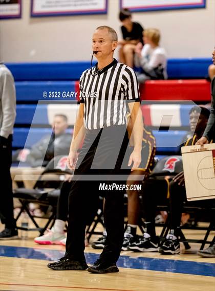 Thumbnail 3 in Clovis West vs Rocklin (NorCal Tip-Off Final) photogallery.
