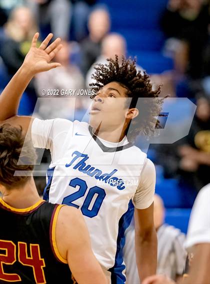 Thumbnail 1 in Clovis West vs Rocklin (NorCal Tip-Off Final) photogallery.