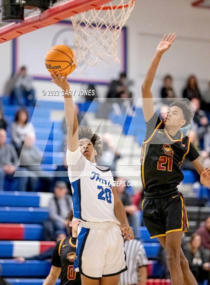 Thumbnail 2 in Clovis West vs Rocklin (NorCal Tip-Off Final) photogallery.
