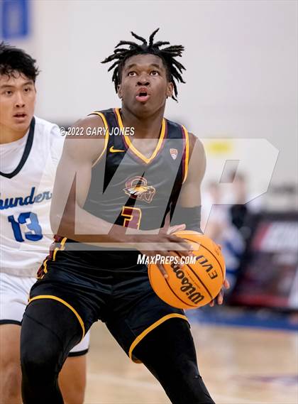 Thumbnail 1 in Clovis West vs Rocklin (NorCal Tip-Off Final) photogallery.
