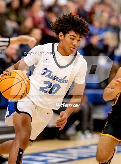 Thumbnail 2 in Clovis West vs Rocklin (NorCal Tip-Off Final) photogallery.