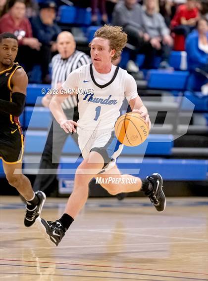 Thumbnail 2 in Clovis West vs Rocklin (NorCal Tip-Off Final) photogallery.