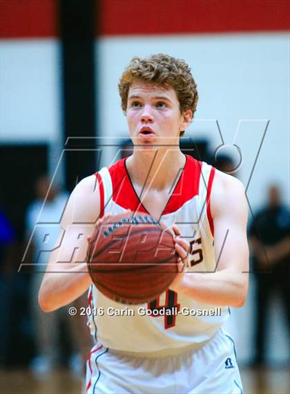 Thumbnail 2 in Pamlico County vs. New Bern photogallery.