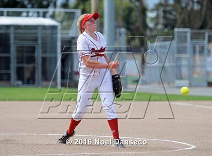 Thumbnail 3 in Burlingame vs. Hillsdale photogallery.
