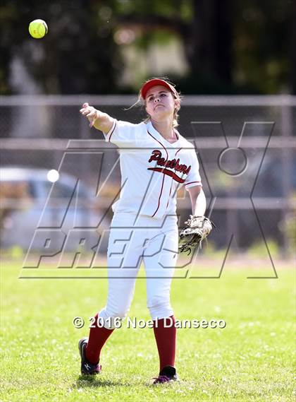 Thumbnail 3 in Burlingame vs. Hillsdale photogallery.