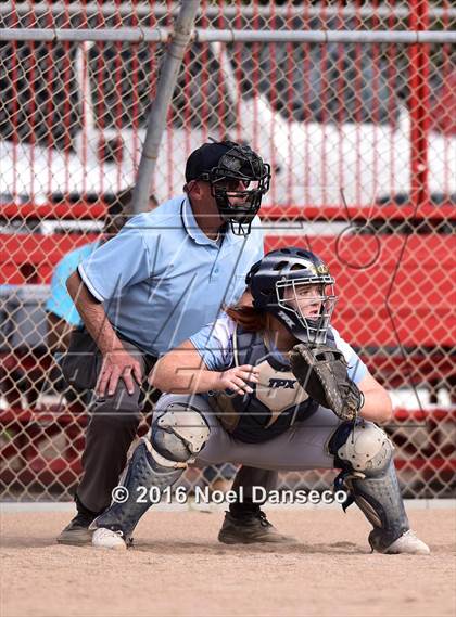 Thumbnail 3 in Burlingame vs. Hillsdale photogallery.