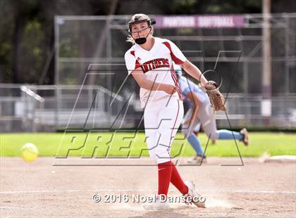 Thumbnail 2 in Burlingame vs. Hillsdale photogallery.