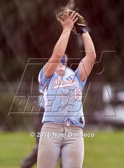 Thumbnail 2 in Burlingame vs. Hillsdale photogallery.