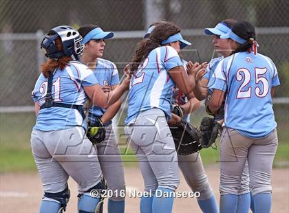 Thumbnail 1 in Burlingame vs. Hillsdale photogallery.