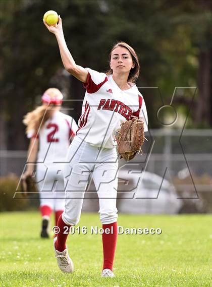 Thumbnail 3 in Burlingame vs. Hillsdale photogallery.