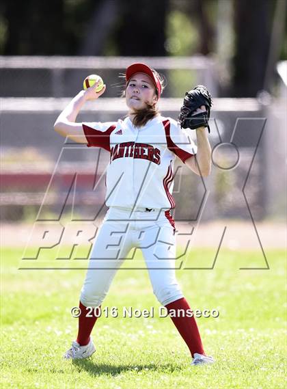 Thumbnail 1 in Burlingame vs. Hillsdale photogallery.