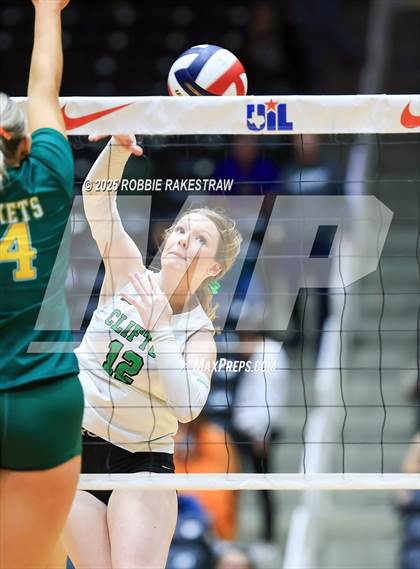 Thumbnail 1 in Clifton vs. Boyd (UIL 3A D2 Volleyball Final) photogallery.