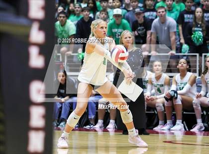 Thumbnail 3 in Clifton vs. Boyd (UIL 3A D2 Volleyball Final) photogallery.
