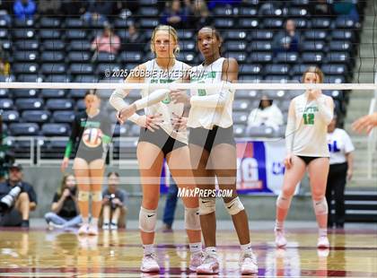 Thumbnail 3 in Clifton vs. Boyd (UIL 3A D2 Volleyball Final) photogallery.