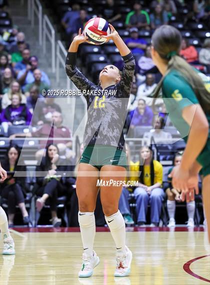 Thumbnail 1 in Clifton vs. Boyd (UIL 3A D2 Volleyball Final) photogallery.