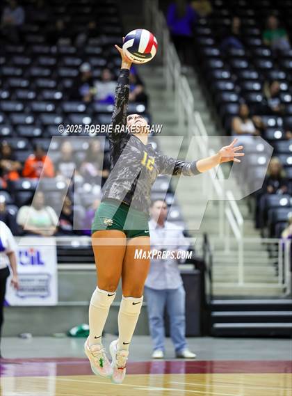 Thumbnail 1 in Clifton vs. Boyd (UIL 3A D2 Volleyball Final) photogallery.